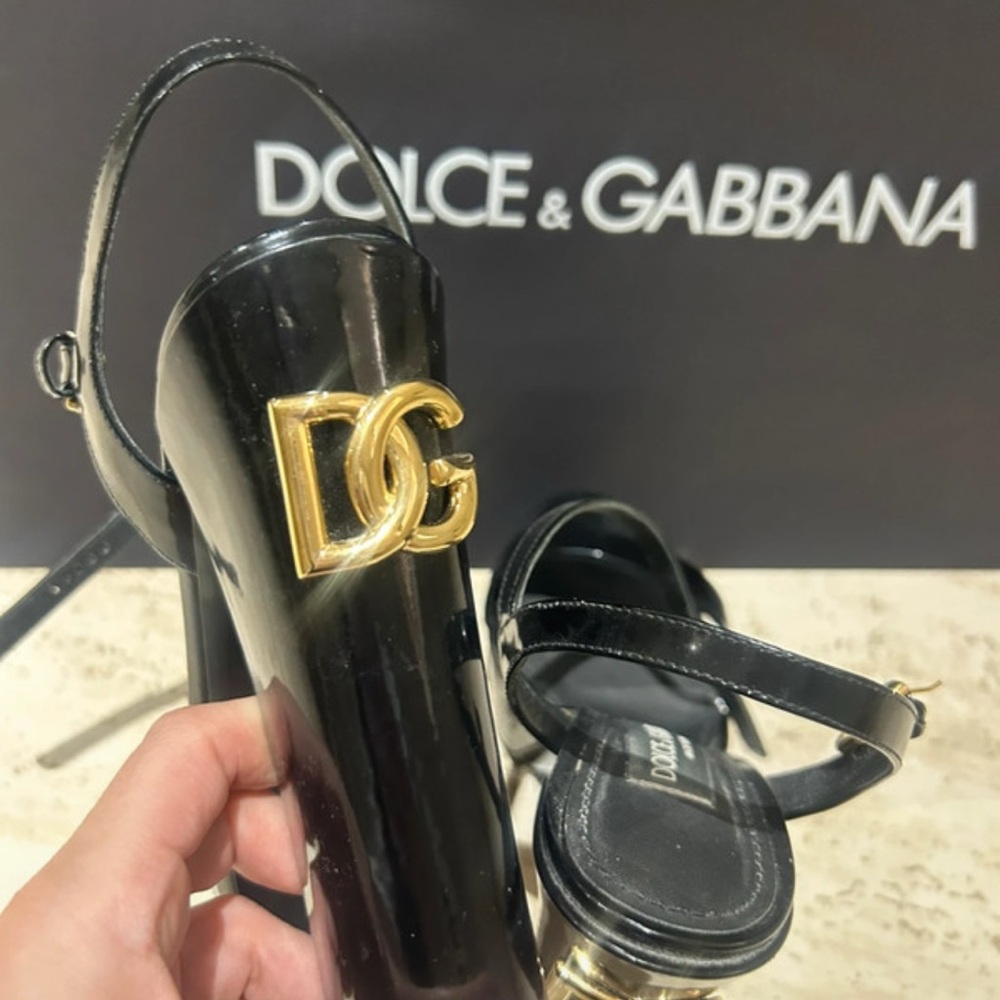 Dolce & Gabbana Black and Gold Heels